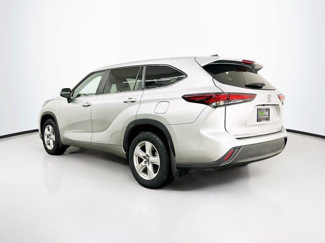 2024 toyota highlander le