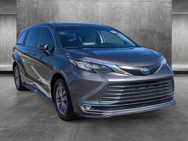 2022 toyota sienna xle 7 passenger