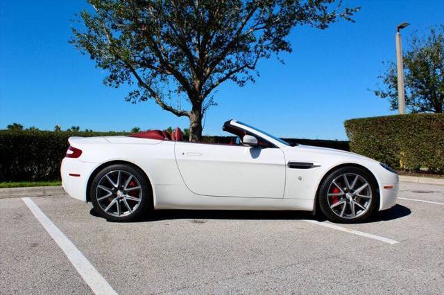 2008 aston martin v8 vantage base