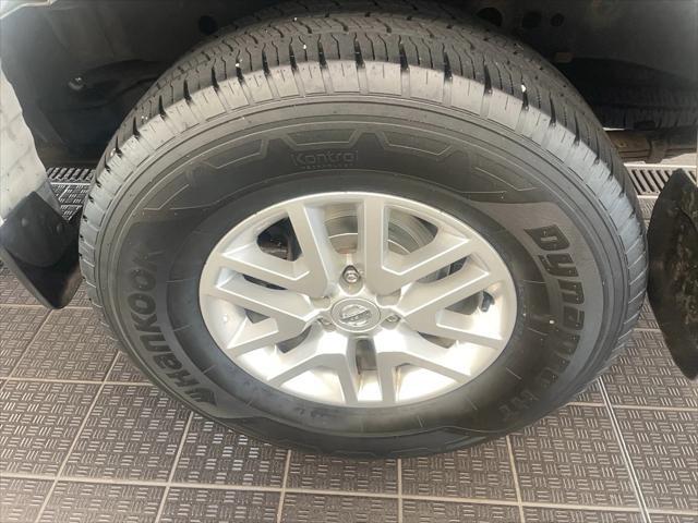 2019 nissan frontier sv