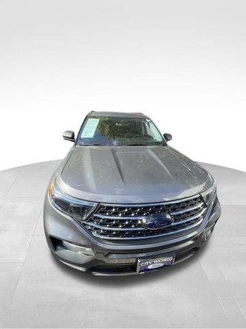 2021 ford explorer xlt