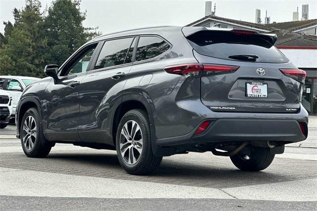 2024 toyota highlander xle