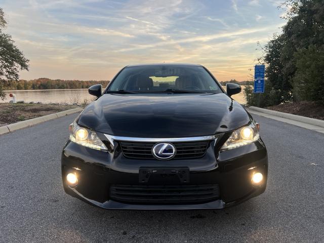 2012 lexus ct 200h base