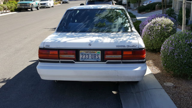 1991 toyota camry dlx sedan 4-door 2.0l