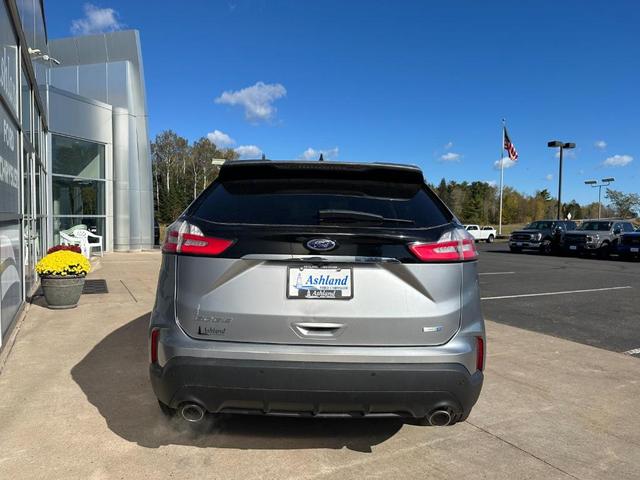 2020 ford edge se