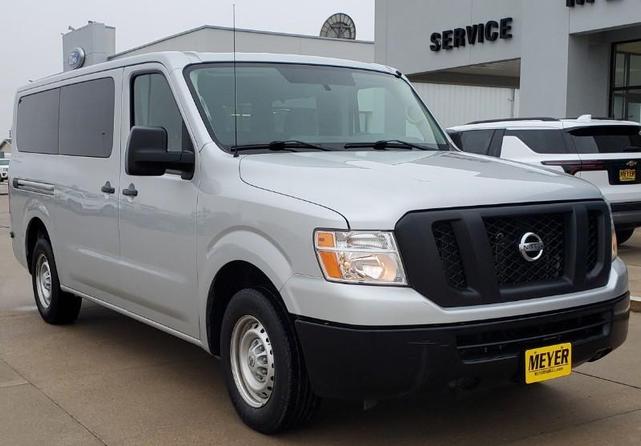 2017 nissan nv passenger nv3500 hd s v6/s v8