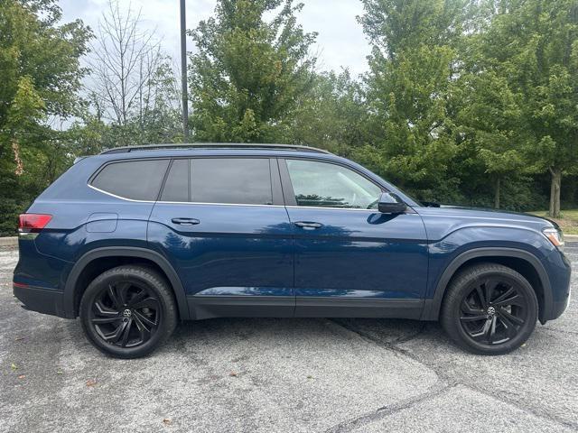2022 volkswagen atlas 3.6l se w/technology