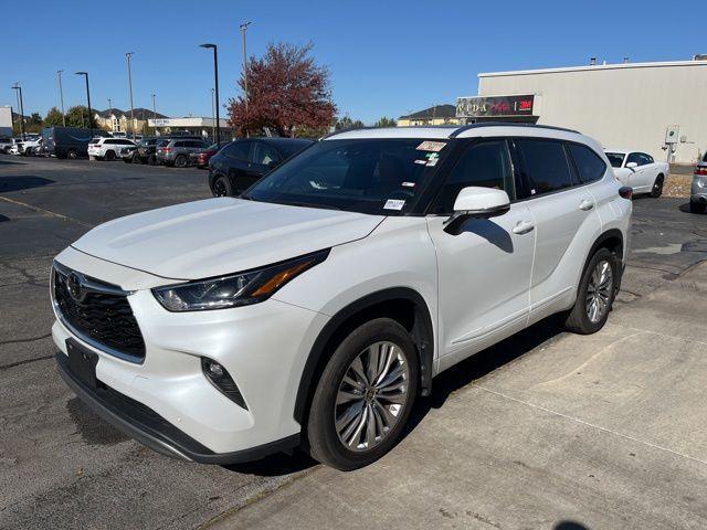 2023 toyota highlander platinum