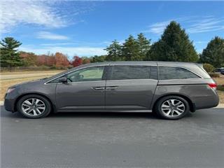 2016 Honda Odyssey (North America) touring elite