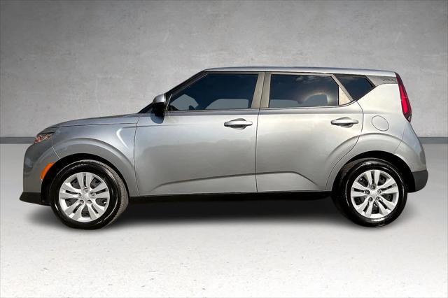 2022 kia soul lx