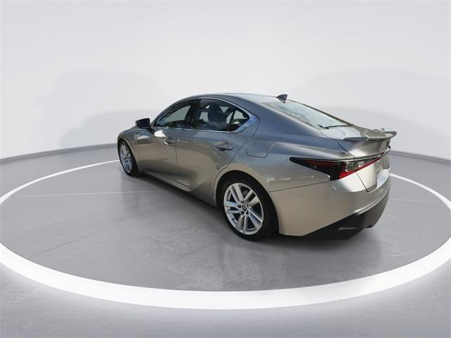 2022 lexus is 300 base