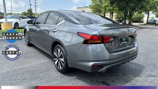 2021 nissan altima 2.5 sv