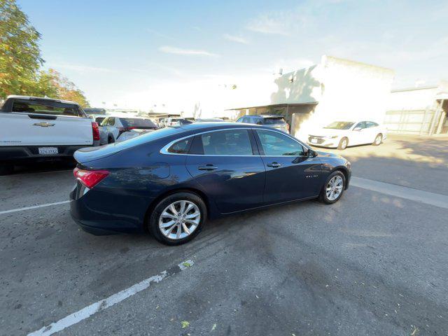 2022 chevrolet malibu fwd lt