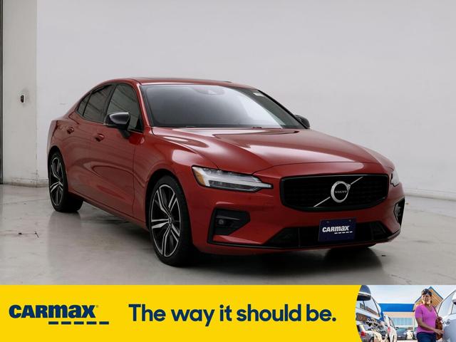 2022 volvo s60 b5 r-design