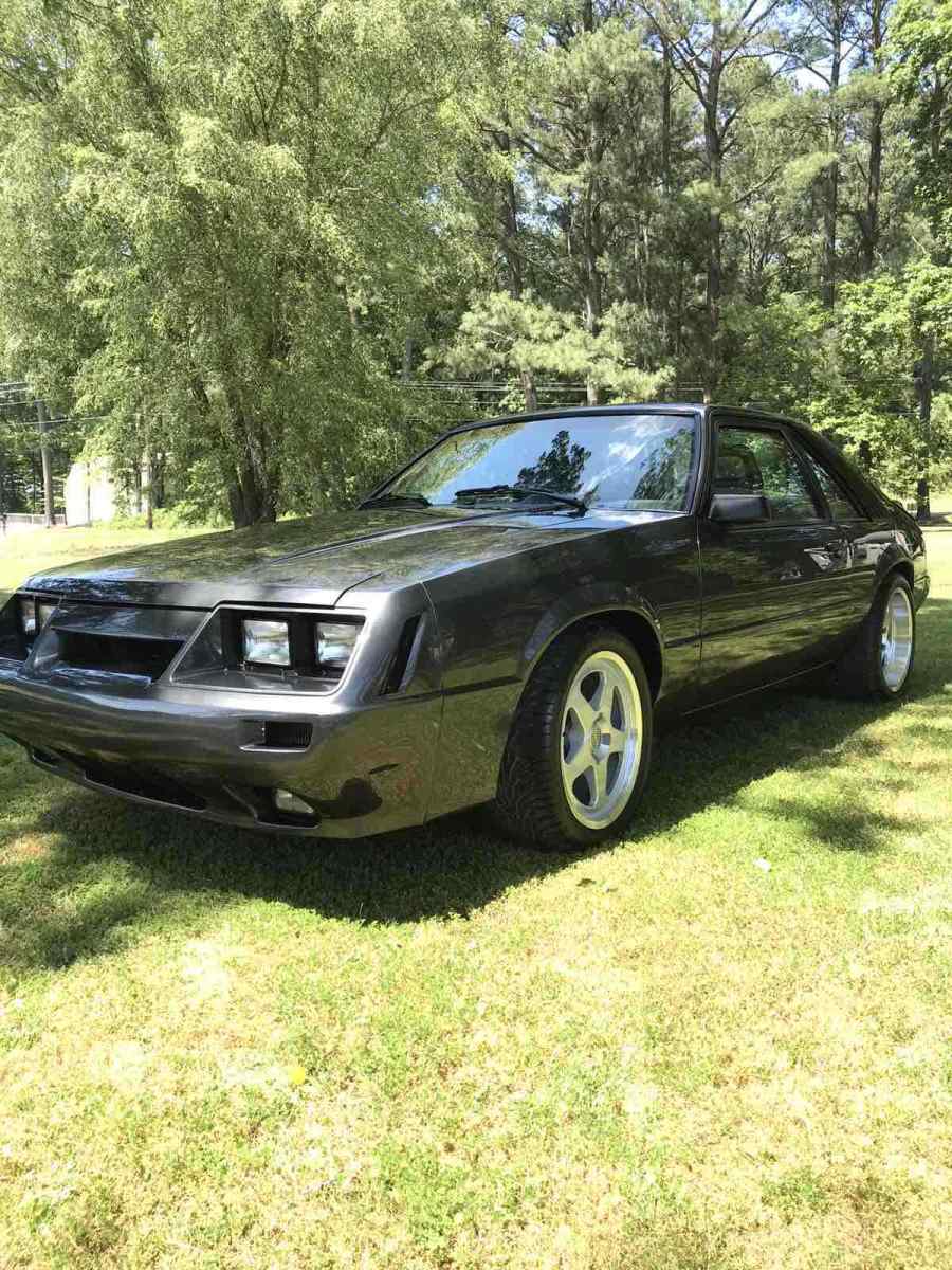 1986 ford mustang fox body gt “no moldingsâ€