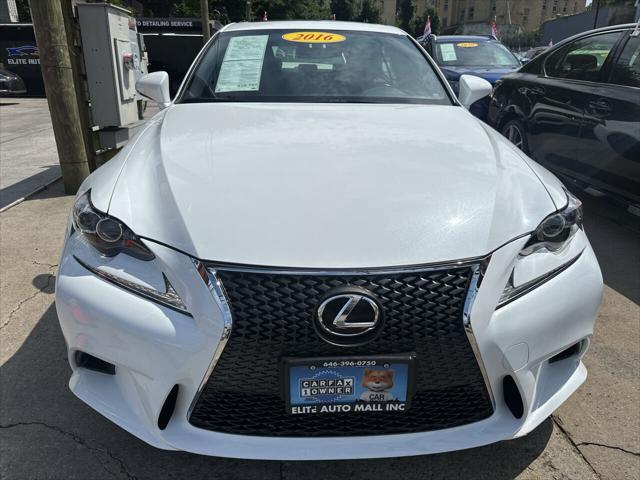 2016 lexus is 300 base