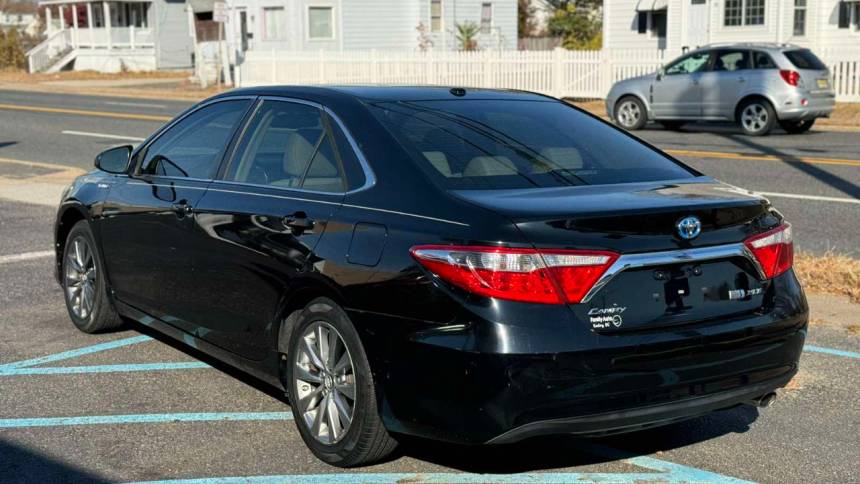 2015 toyota camry hybrid xle