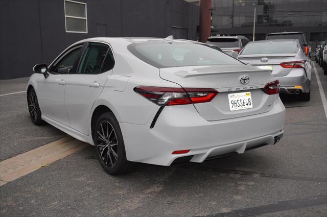 2024 toyota camry se