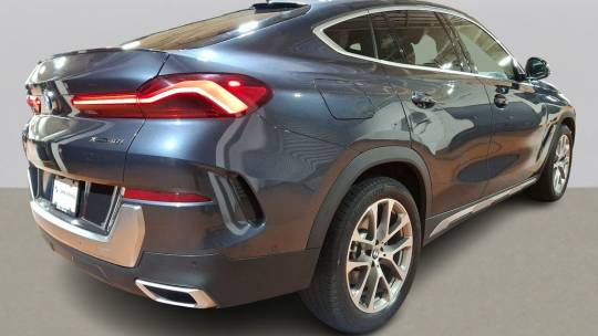 2022 BMW X6
