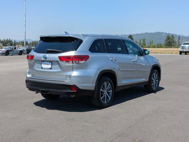 2019 toyota highlander hybrid xle