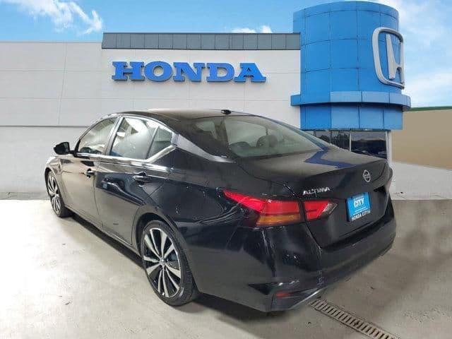 2020 nissan altima in chicago, illinois