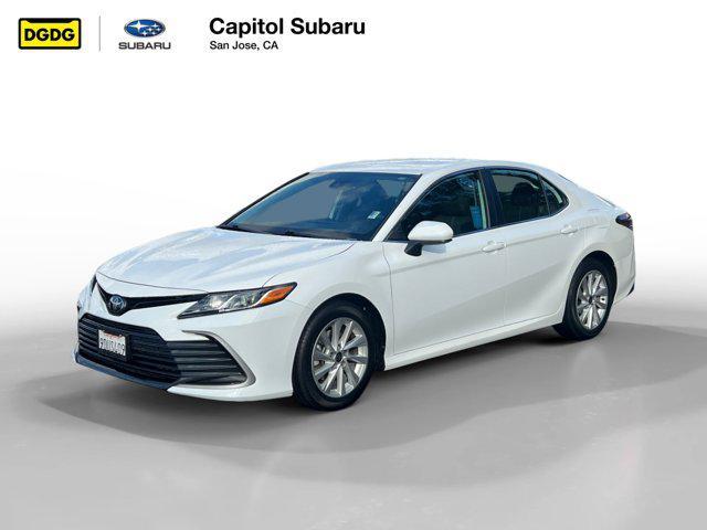 2023 toyota camry le