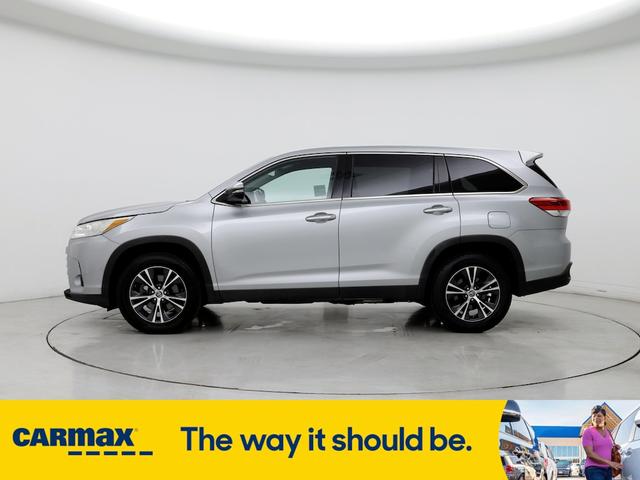 2019 toyota highlander le