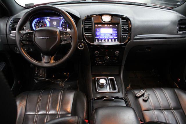 2015 chrysler 300 s