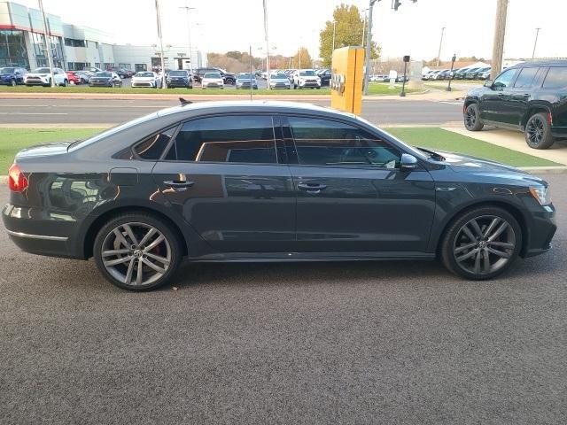 2018 volkswagen passat 2.0t r-line