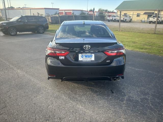 2023 toyota camry se