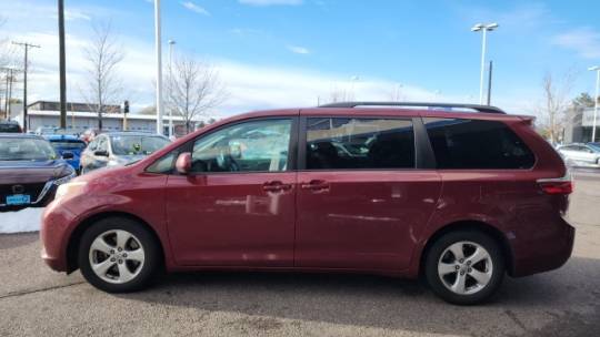 2016 toyota sienna