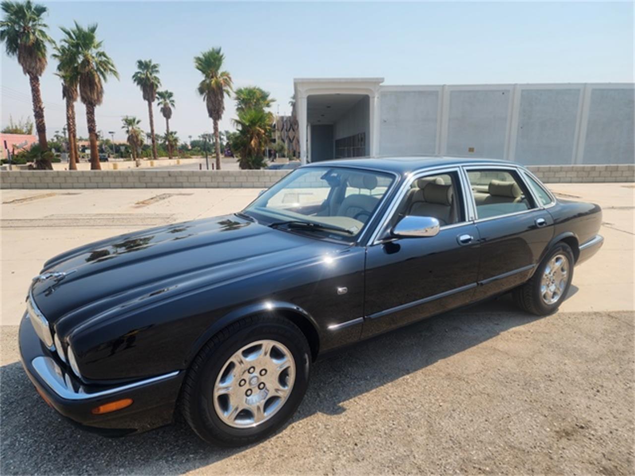 2003 jaguar xj8