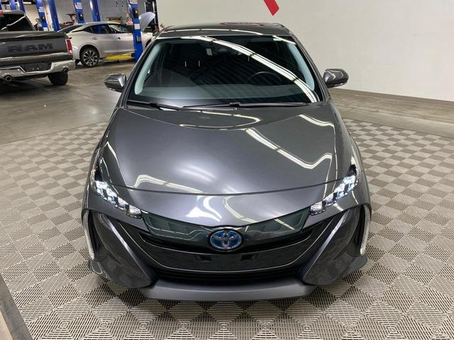 2021 toyota prius prime