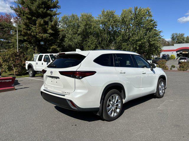 2023 toyota highlander platinum