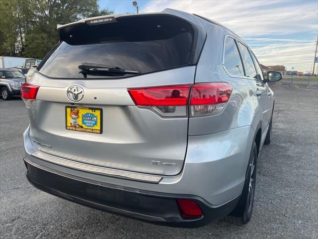 2017 toyota highlander se