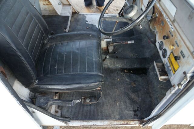 1982 jeep dj5