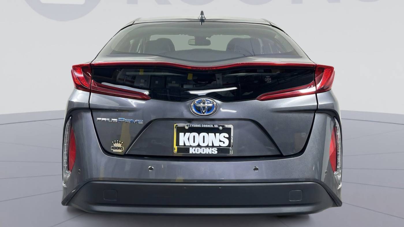 2017 toyota prius prime plus