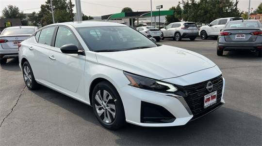 2025 Nissan Altima