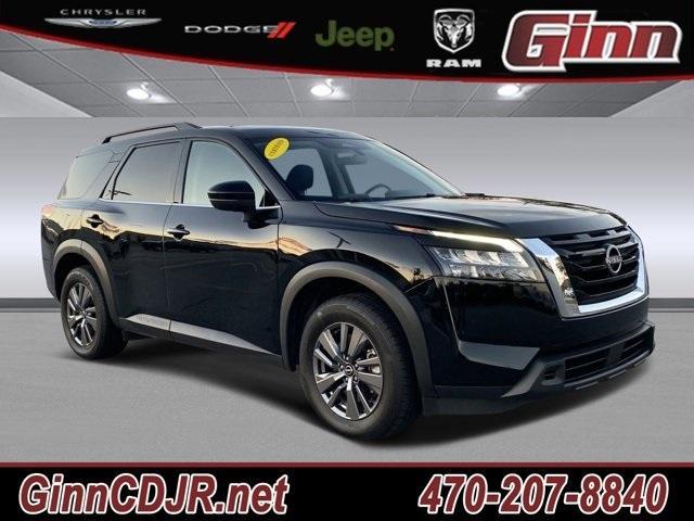 2023 nissan pathfinder sv