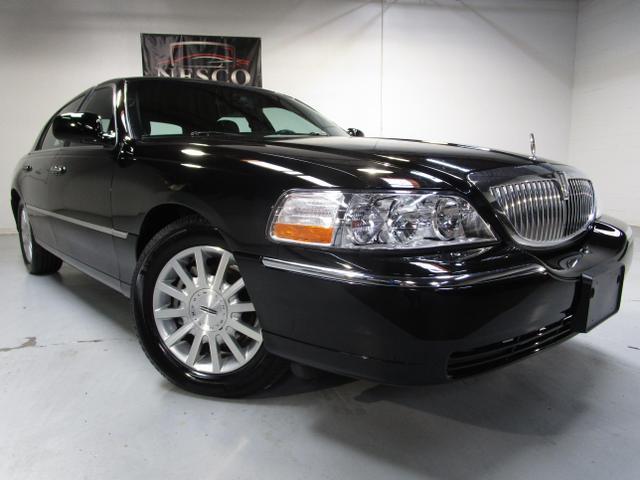 2007 lincoln town car signature