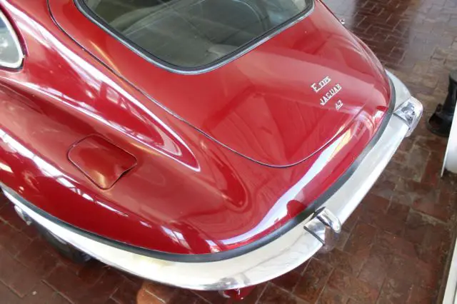 1969 jaguar xke e-type *matching numbers* 4.2, 4 speed manual