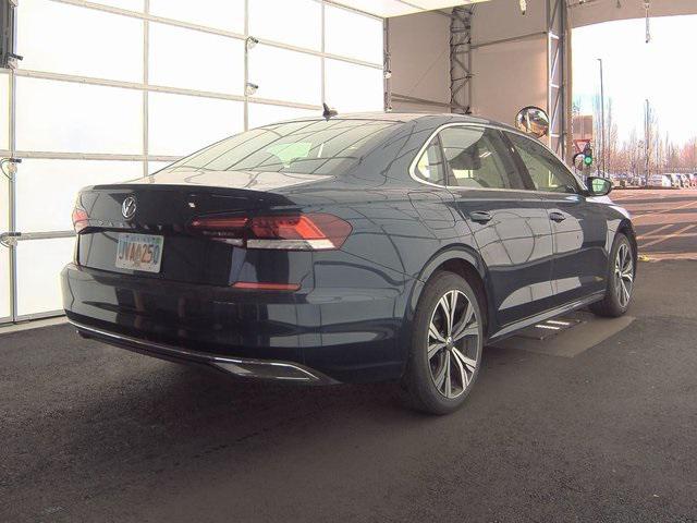 2022 volkswagen passat 2.0t se
