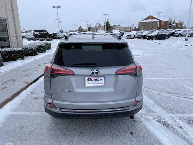 2017 toyota rav4 le