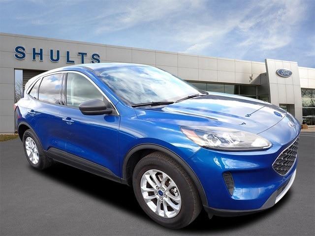2022 ford escape se