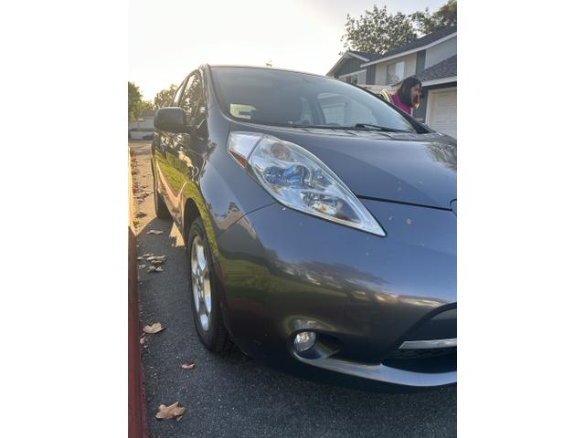 2013 nissan leaf sv