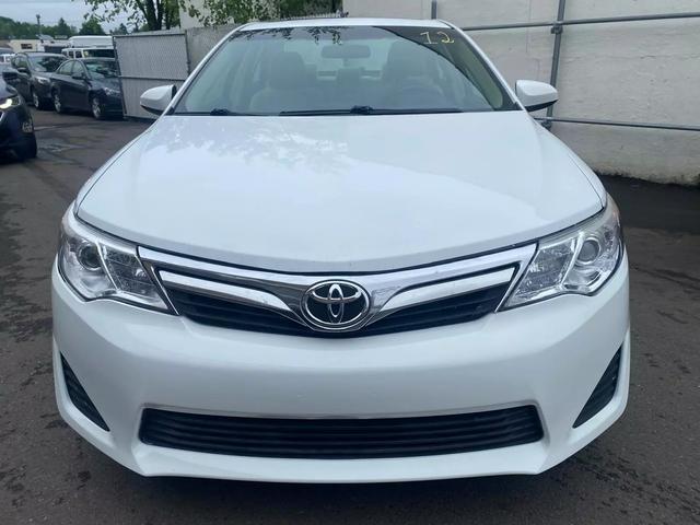 2013 toyota camry le