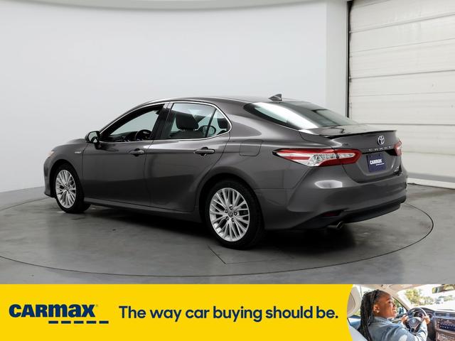 2020 toyota camry hybrid xle