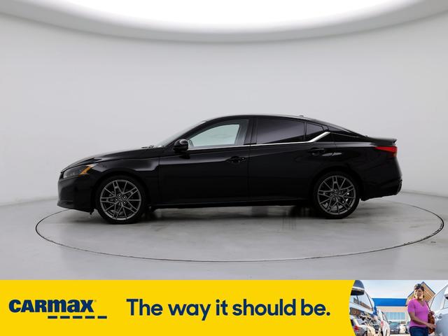 2023 nissan altima sr