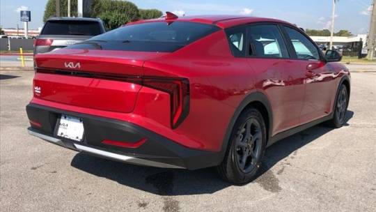 new 2025 kia k4 lxs