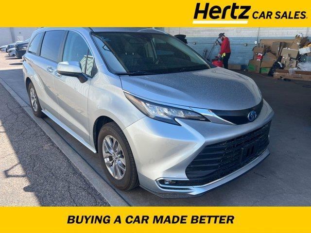 2023 toyota sienna xle